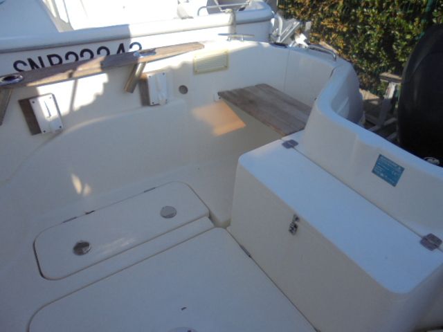 slider 4 Quicksilver Pilothouse 580